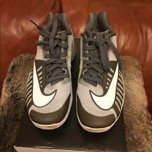 Nike Hyperlive Basketball Nike sports shoes